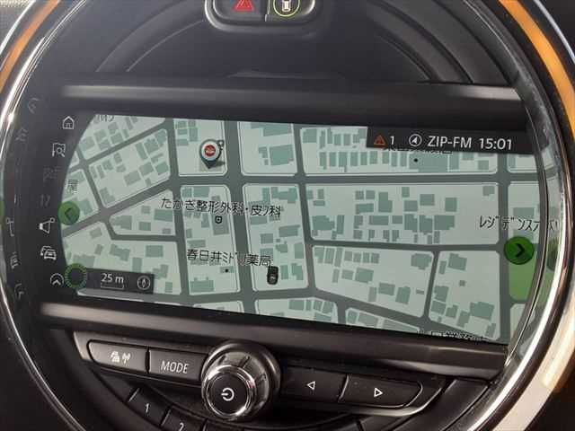 BMW MINI COOPER D 5DOOR 2019 Image 31