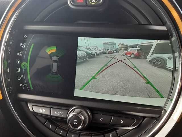 BMW MINI COOPER D 5DOOR 2019 Image 31