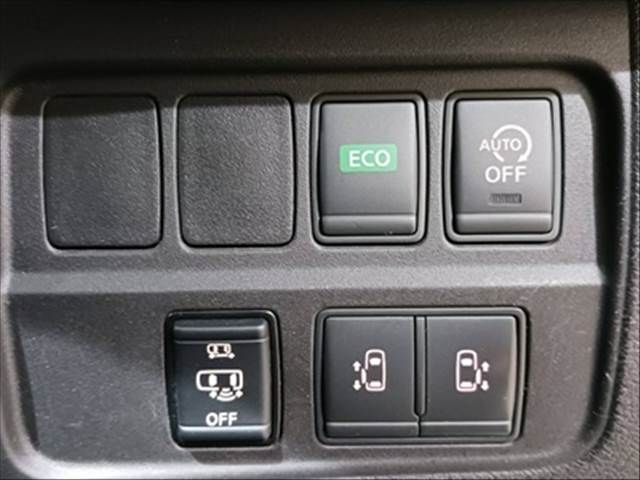 NISSAN SERENA  S-HYBRID 2017 Image 31