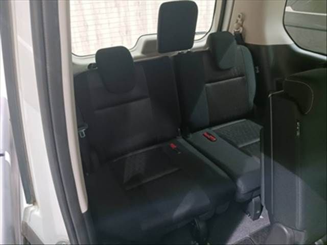 NISSAN SERENA  S-HYBRID 2017 Image 31