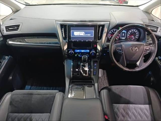 TOYOTA VELLFIRE 2015 Image 31