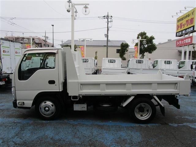 ISUZU  2016 Image 31