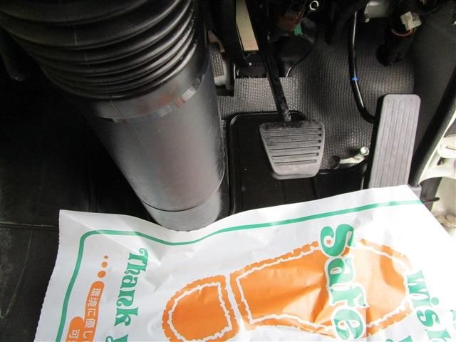 ISUZU  2016 Image 31