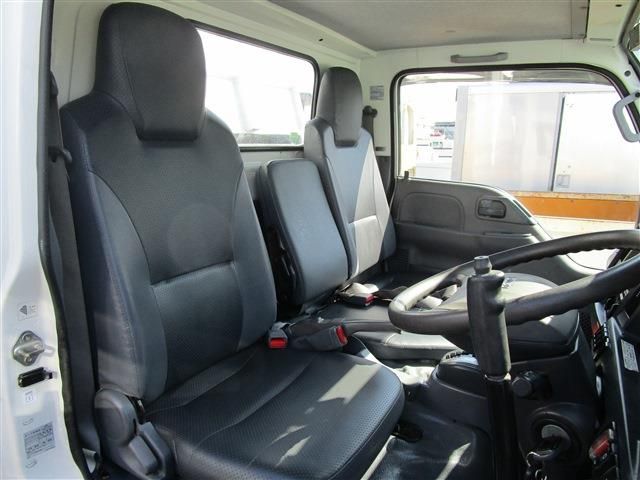 ISUZU  2016 Image 31