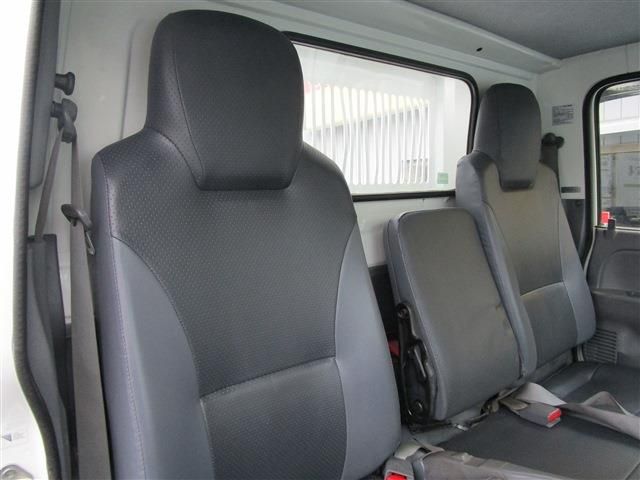 ISUZU  2016 Image 31