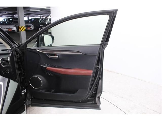 TOYOTA LEXUS NX300H 2014 Image 31