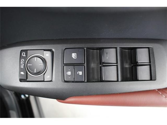 TOYOTA LEXUS NX300H 2014 Image 31