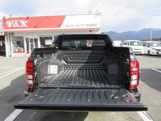MITSUBISHI TRITON 2024 Image 31