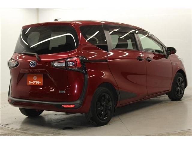 TOYOTA SIENTA HYBRID 2020 Image 31