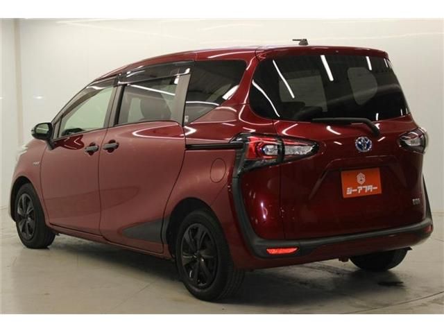 TOYOTA SIENTA HYBRID 2020 Image 31