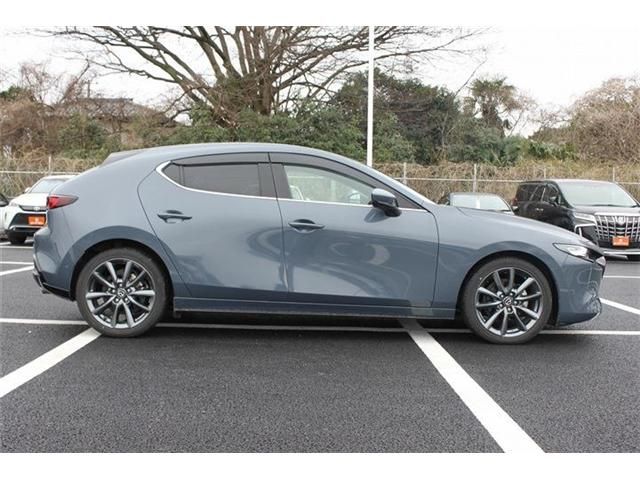 MAZDA 3 FASTBACK 2019 Image 31