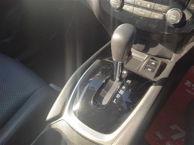 NISSAN X-TRAIL 4WD 2018 Image 31