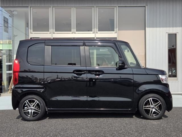 HONDA N BOX 2018 Image 31