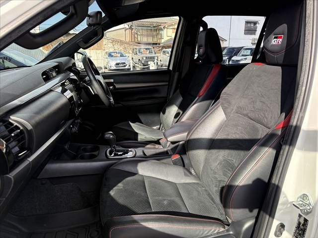 TOYOTA HILUX 4WD 2023 Image 31