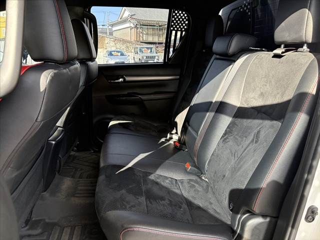 TOYOTA HILUX 4WD 2023 Image 31