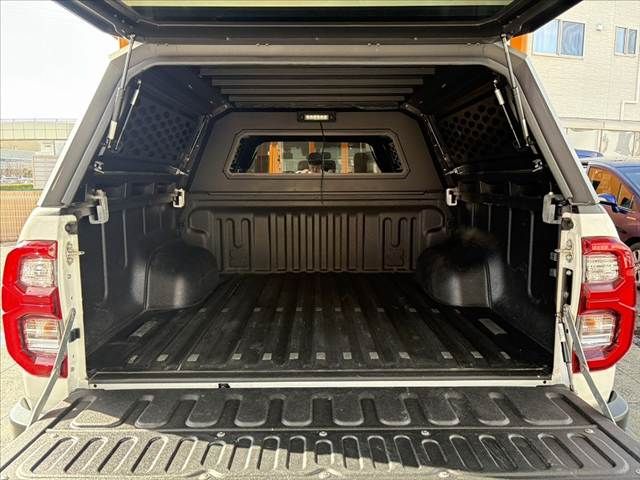 TOYOTA HILUX 4WD 2023 Image 31