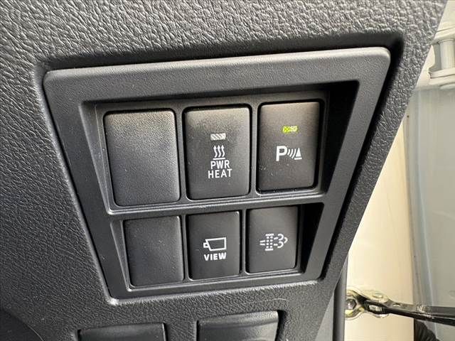 TOYOTA HILUX 4WD 2023 Image 31