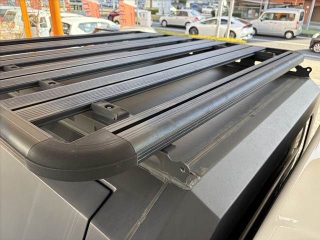 TOYOTA HILUX 4WD 2023 Image 31