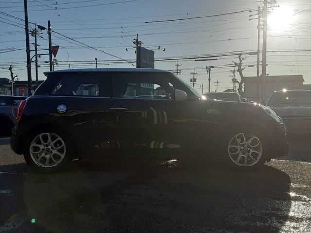 BMW MINI COOPER S 2015 Image 31