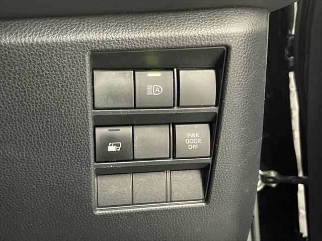 TOYOTA VOXY 2023 Image 31