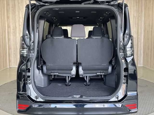 TOYOTA VOXY 2023 Image 31