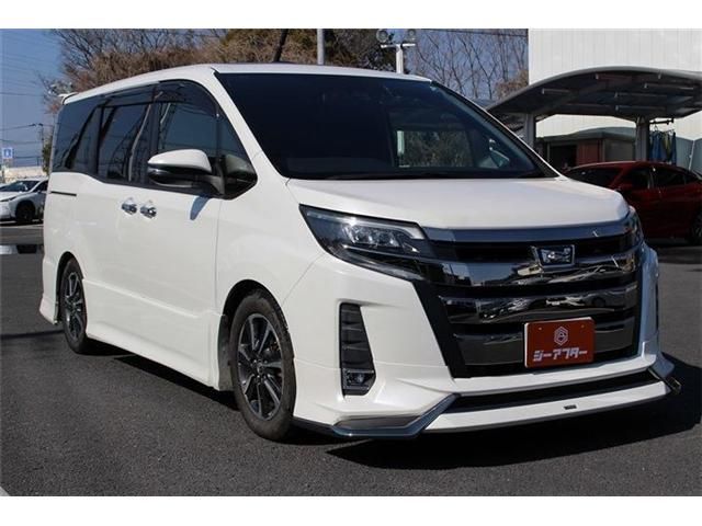 TOYOTA NOAH 2017 Image 31