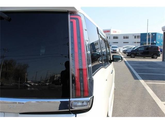 TOYOTA NOAH 2017 Image 31