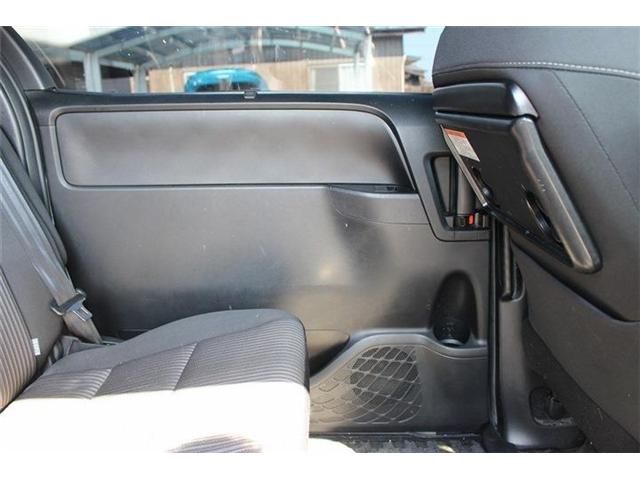 TOYOTA NOAH 2017 Image 31