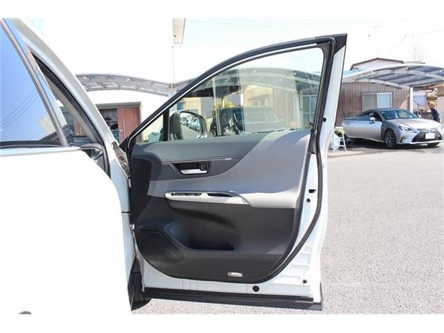 TOYOTA HARRIER HYBRID 2020 Image 31