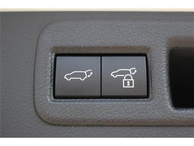 TOYOTA HARRIER HYBRID 2020 Image 31