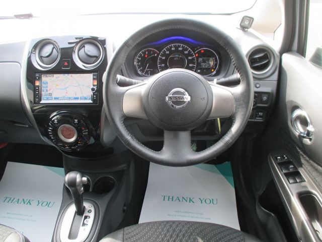 NISSAN NOTE 2012 Image 31