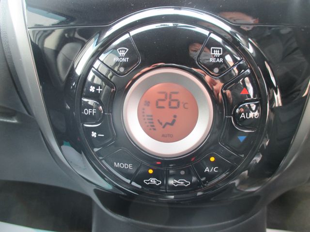 NISSAN NOTE 2012 Image 31