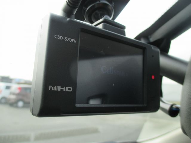 NISSAN NOTE 2012 Image 31