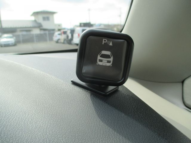 NISSAN NOTE 2012 Image 31