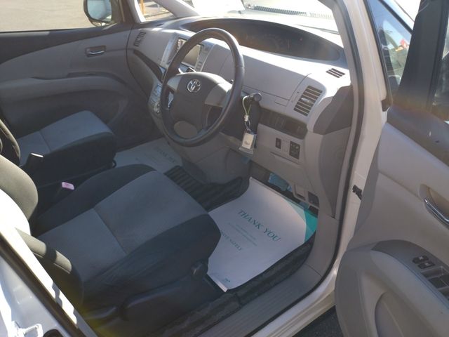 TOYOTA ESTIMA 2006 Image 31