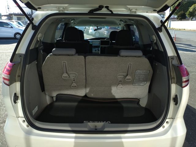 TOYOTA ESTIMA 2006 Image 31