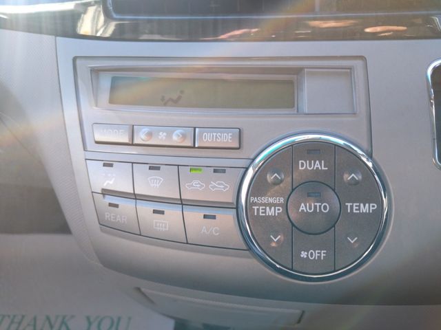 TOYOTA ESTIMA 2006 Image 31