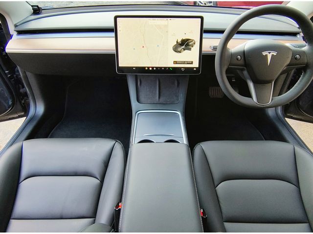 TESLA MODEL 3 2021 Image 31