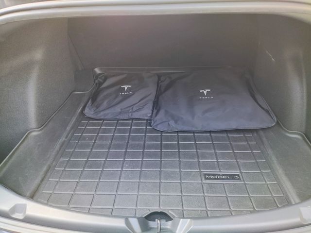 TESLA MODEL 3 2021 Image 31