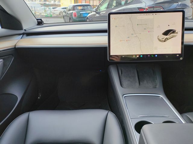 TESLA MODEL 3 2021 Image 31