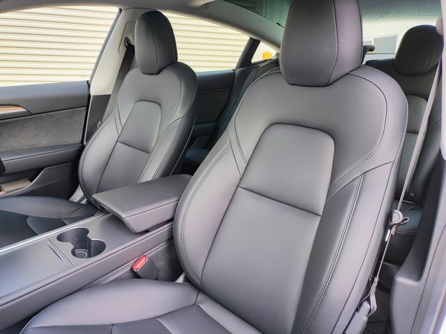 TESLA MODEL 3 2021 Image 31