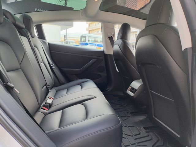 TESLA MODEL 3 2021 Image 31