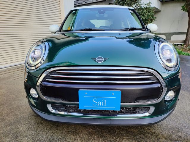 BMW MINI COOPER D 5DOOR 2018 Image 31