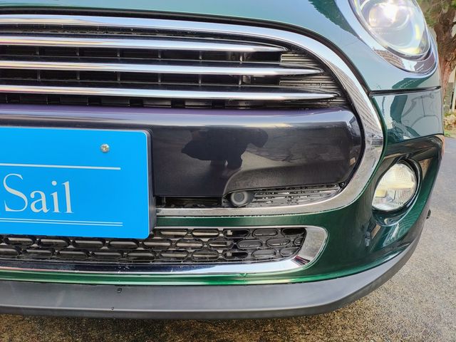 BMW MINI COOPER D 5DOOR 2018 Image 31