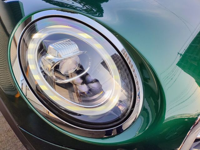 BMW MINI COOPER D 5DOOR 2018 Image 31