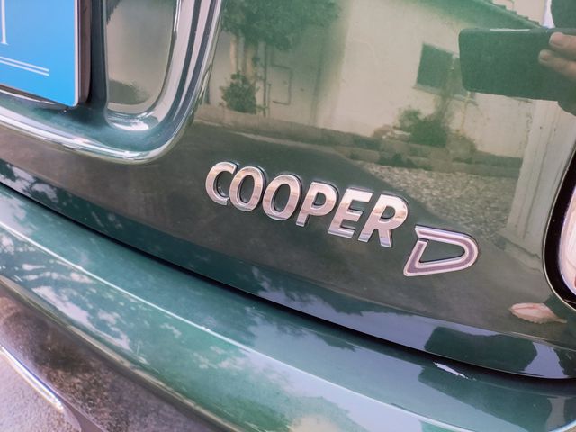 BMW MINI COOPER D 5DOOR 2018 Image 31