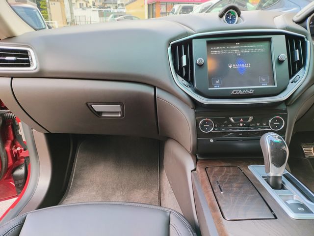 MASERATI GHIBLI SEDA 2018 Image 31