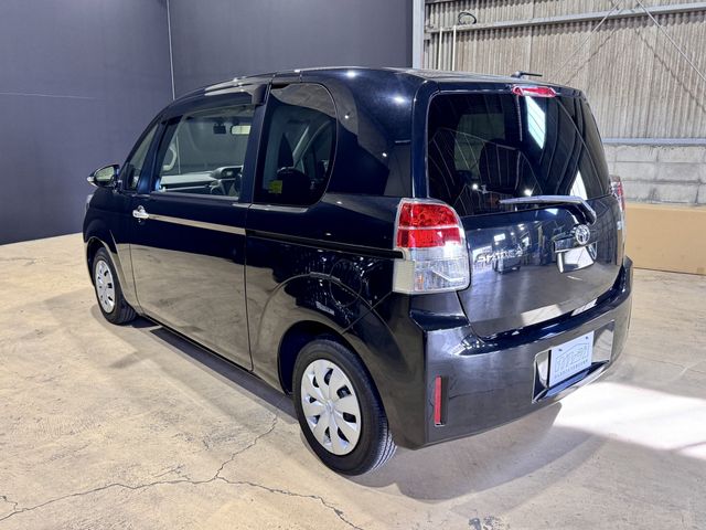 TOYOTA SPADE 2015 Image 31