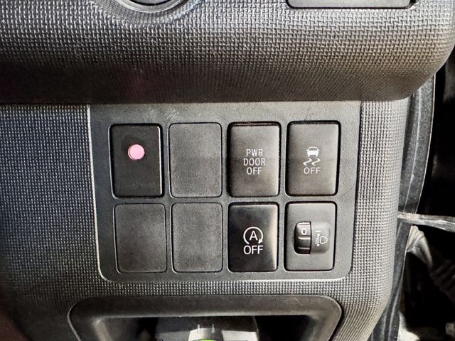 TOYOTA SPADE 2015 Image 31