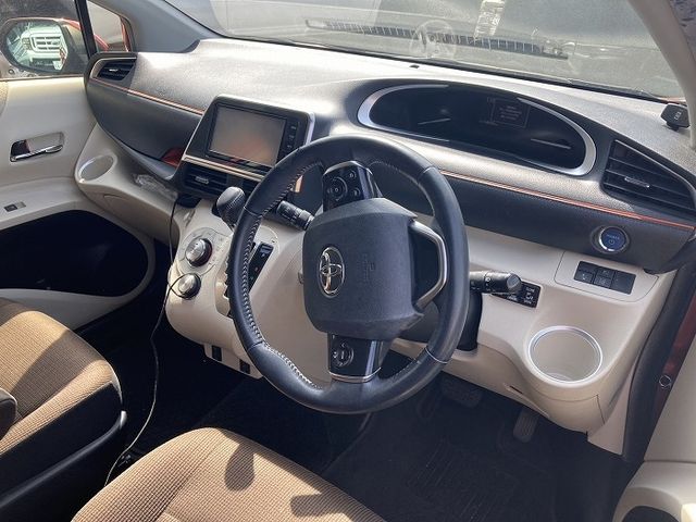 TOYOTA SIENTA HYBRID 2016 Image 31